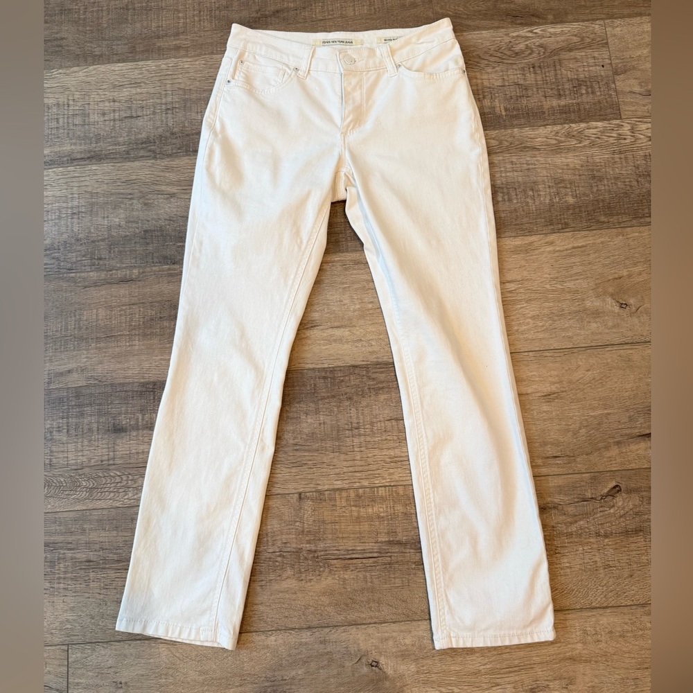 Jones New York Cream Ankle Cropped Jeans